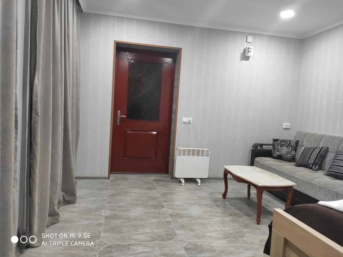 Mziuri Guest House Местія Екстер'єр фото